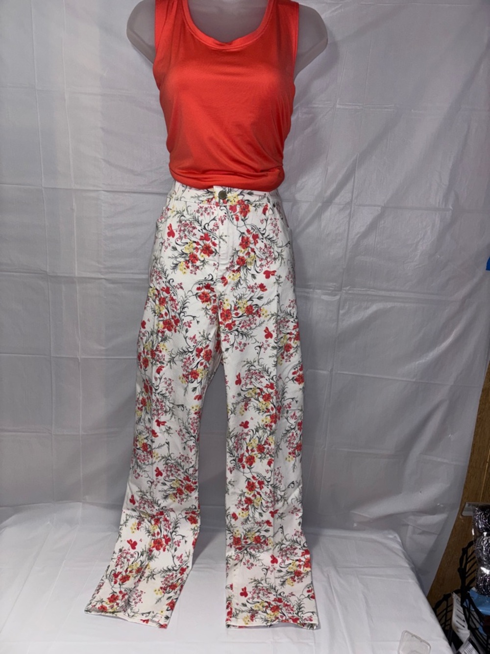 Charter Club White Floral Straight-Leg Pants with Red & Yellow Blooms